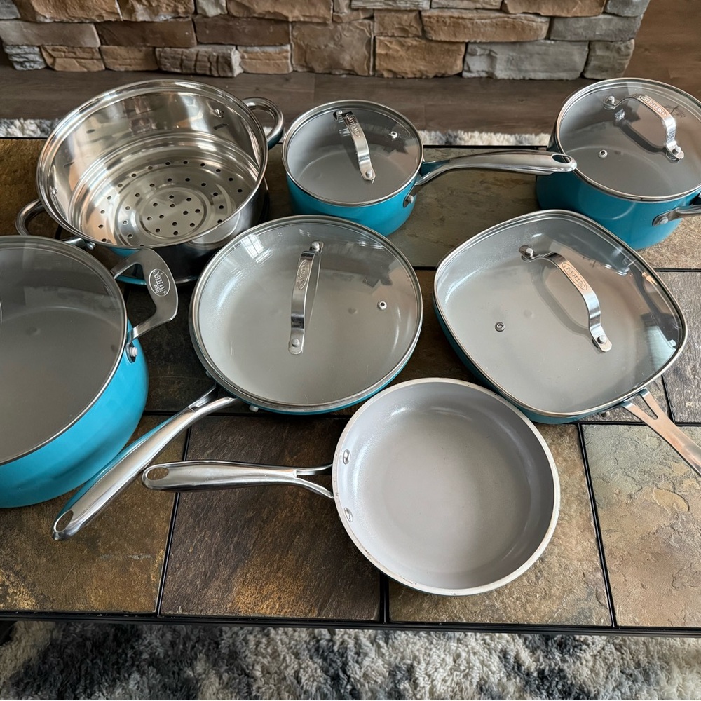 Gotham Steel Cookware 12pc set with Lids gently used